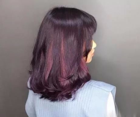 作为up恋爱运的首选发色,莓果色和各种长度的发色