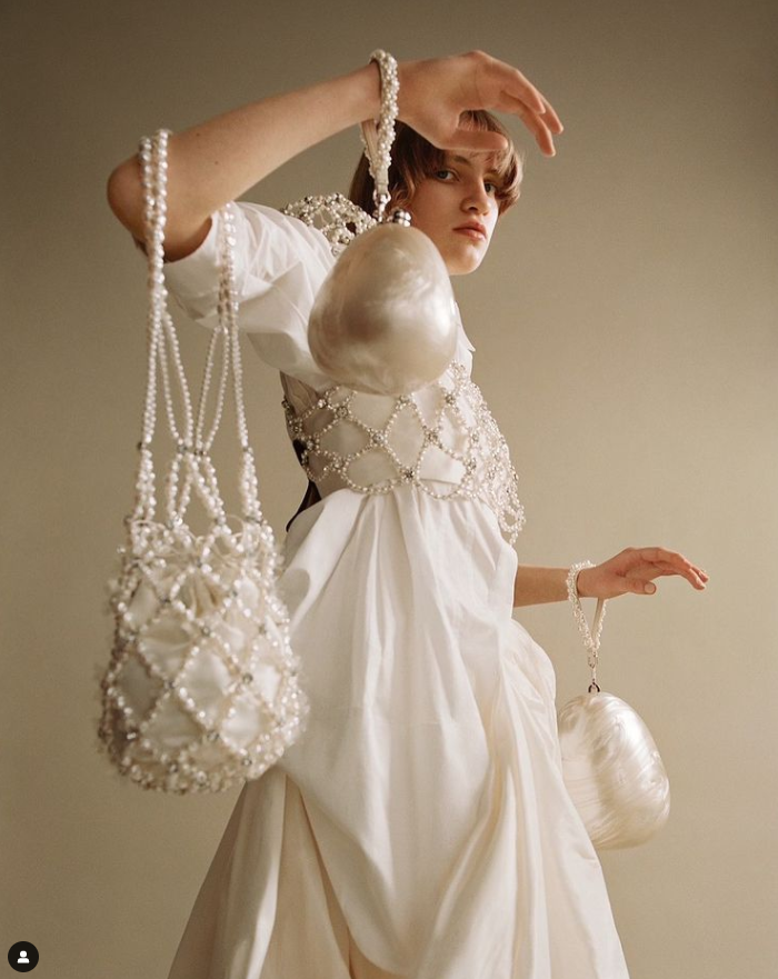 化身黑天鹅的simonerocha谁能不爱