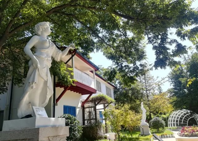 木格子地板_德僑木地板_白云區僑德花園小學