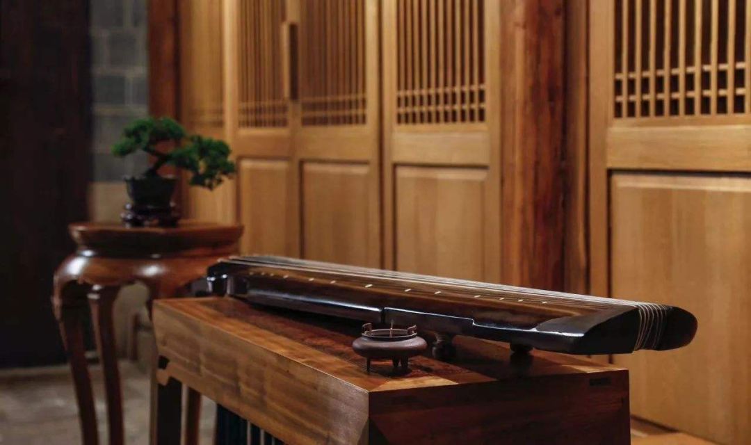 红木家具是“双向”收益。