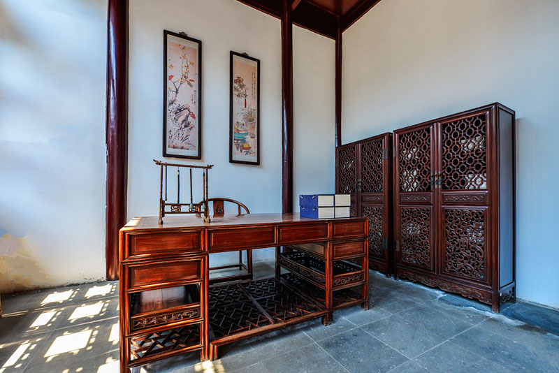 南北地域，如何保养红木家具，防止红木家具开裂！