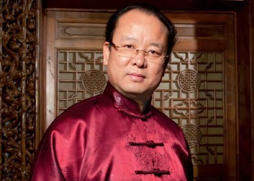 红木行业危机：再过50年，也许将不复存在！