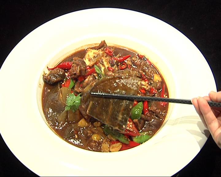 全省最新鲜的三文鱼刺身,居然在一家赣菜馆里?