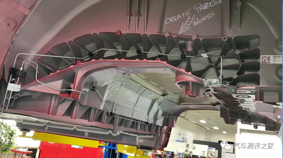 从70个零件减少到1个，特斯拉车身将改为整体铸件！的图12