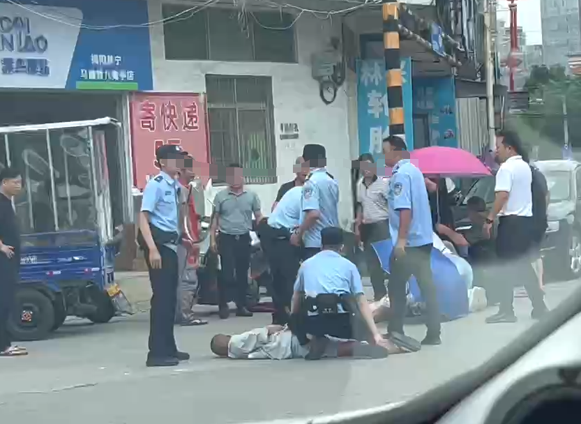 广东一村书记取快递时被捅伤不幸离世，街道办：正在做安抚工作