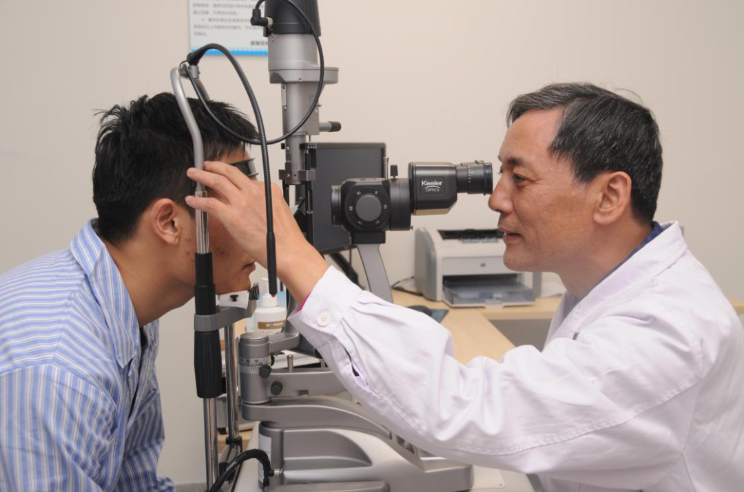 裂隙灯是什么带你了解眼科最常用的检查设备——裂隙灯_https://www.jmylbn.com_新闻资讯_第1张