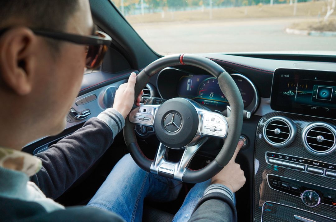 成个男人翻晒来 激情试驾奔驰C43 AMG旅行版