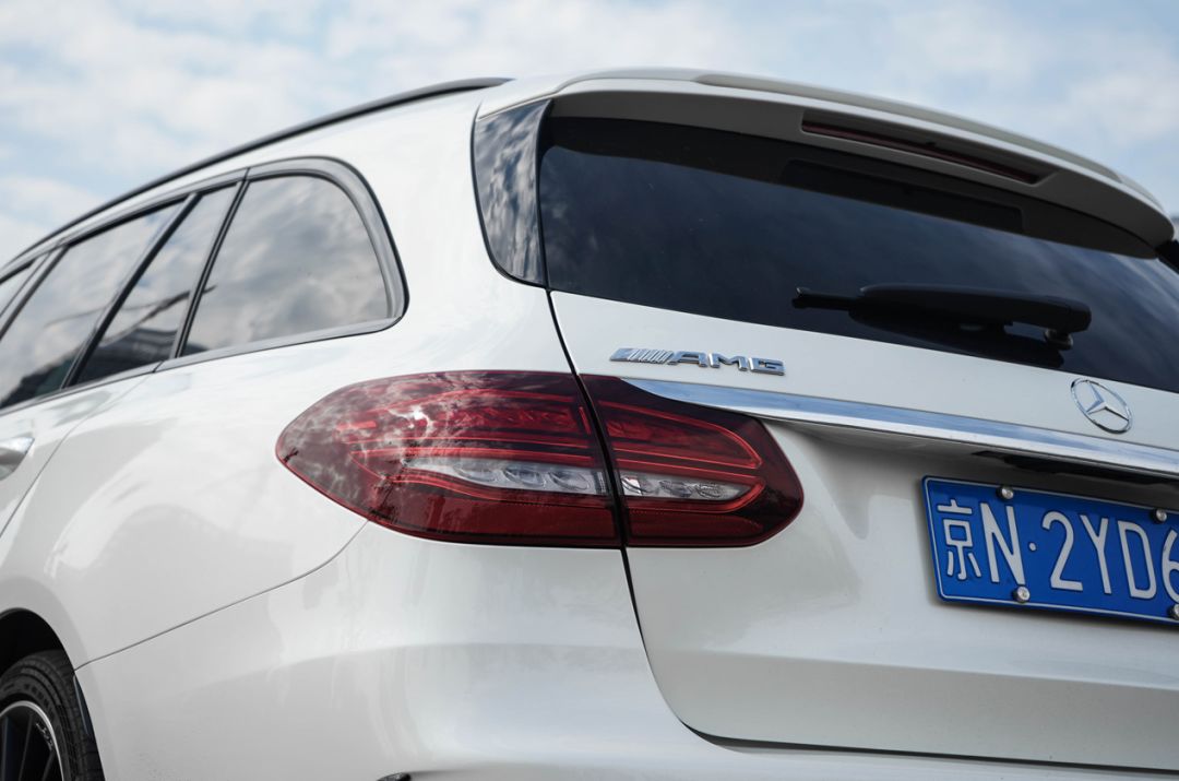 成个男人翻晒来 激情试驾奔驰C43 AMG旅行版