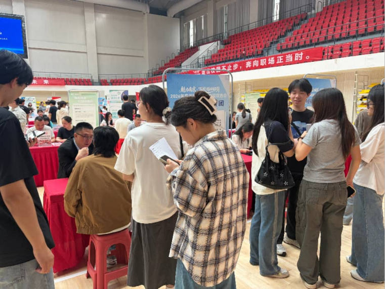 校地联动聚英才 双向赋能促发展——区人社局携企业走进宿州学院20260521331.png