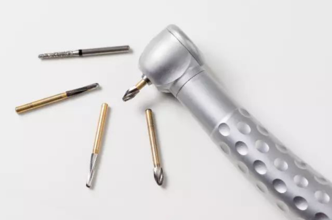 牙科手机怎么注油后悔没有早知道：牙科手机的保养事项_https://www.jmylbn.com_新闻资讯_第14张