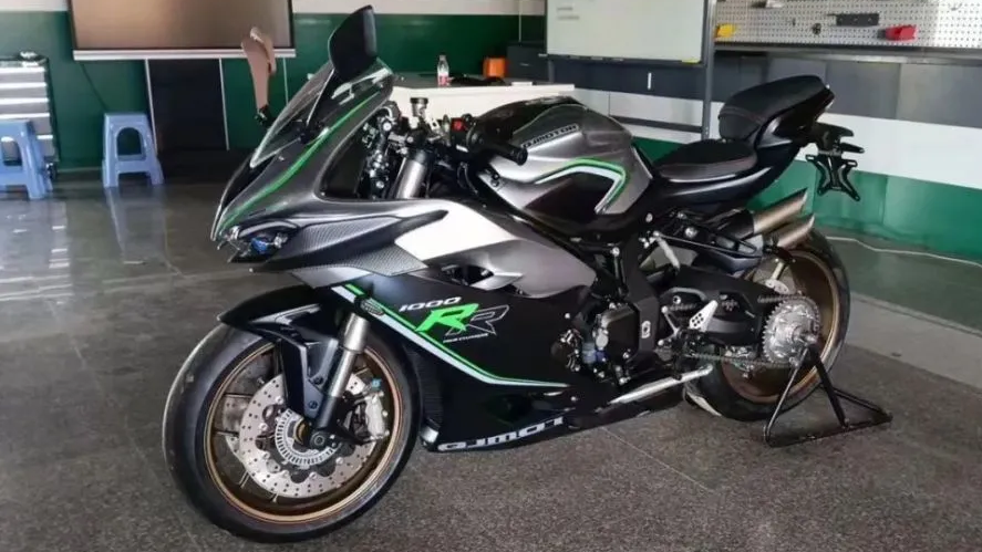 国产四缸新星,春风v4要来了!-爱卡汽车爱咖号