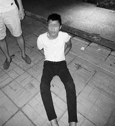 海南一初中男生在家中死亡!被发现时双手被绑,嘴巴贴胶带.