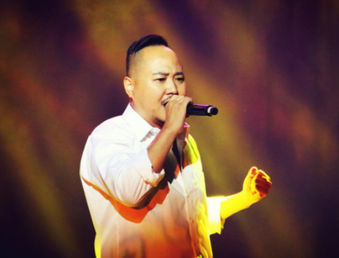 知名音乐人炮轰周深缺乏阳刚之气娘炮文化毁了整个中国