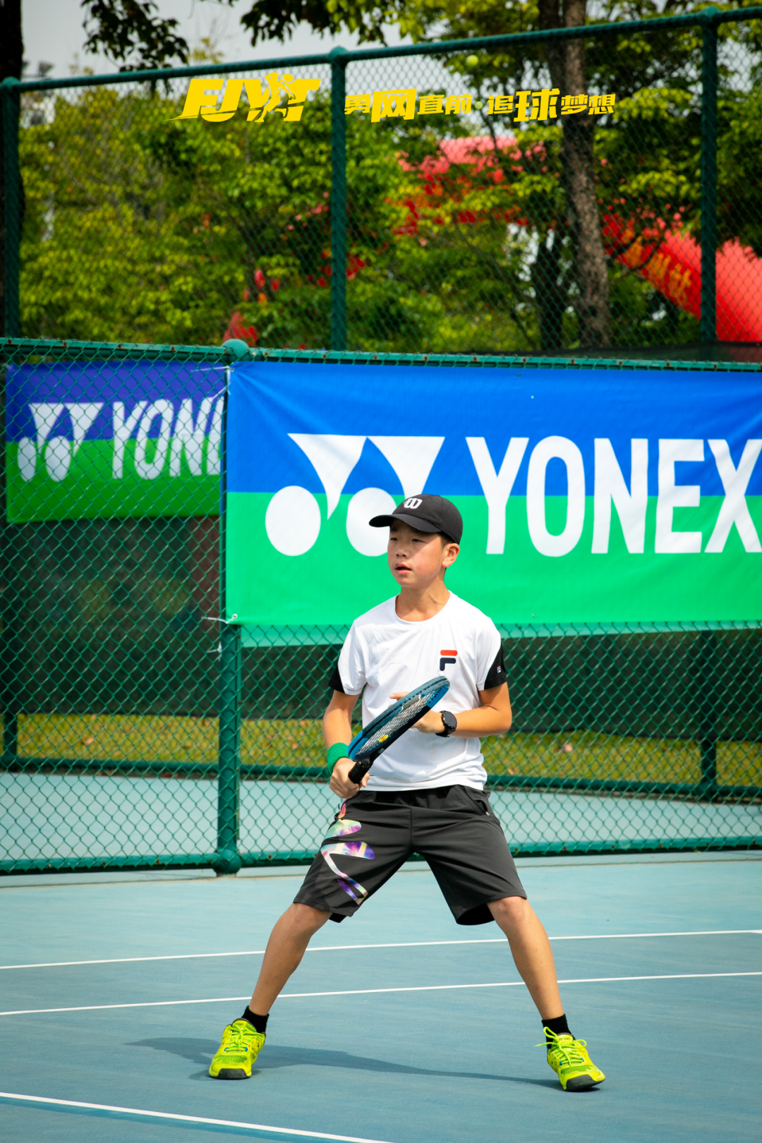 赛事精彩镜头丙组女单1号种子林禹君和2号种子张梓诚,分别摘得冠军和