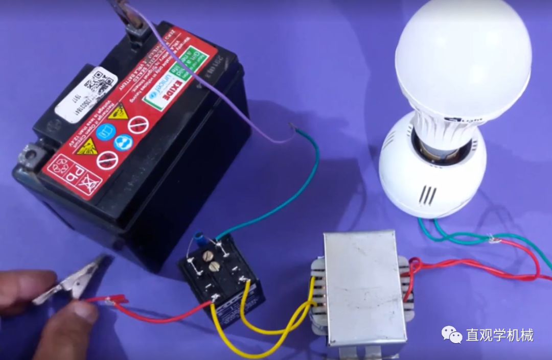 為什么一根火線是220V，兩根火線是380V？的圖1