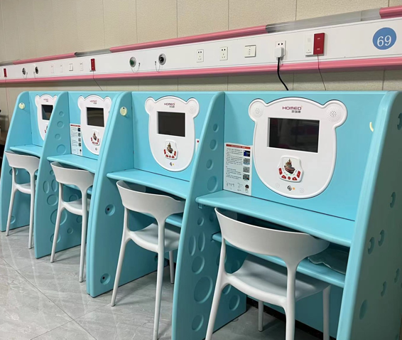 医院雾化机怎么用【改善就医服务⑥】“佩奇陪我做雾化！”——三江县中医医院引进智能雾化机，让孩子雾化不再难~_https://www.jmylbn.com_新闻资讯_第3张