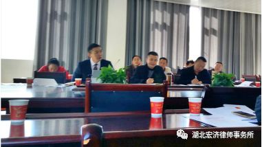 增强法治思维依法行政,建设法治政府为民服务