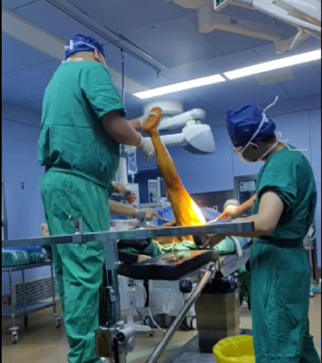 牵引床怎么用牵引床不够用怎么办？来看这家手术室DIY新型手术牵引床_https://www.jmylbn.com_新闻资讯_第7张