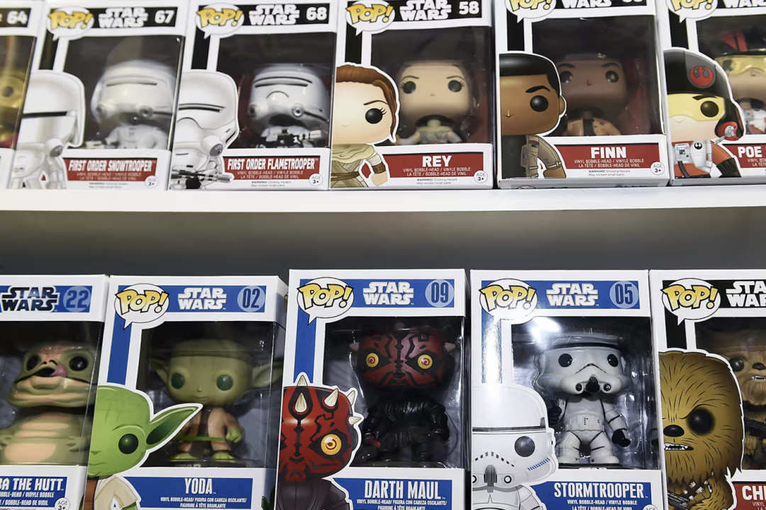 价值3000万美元的手办被扔进垃圾场 现实版倒牛奶