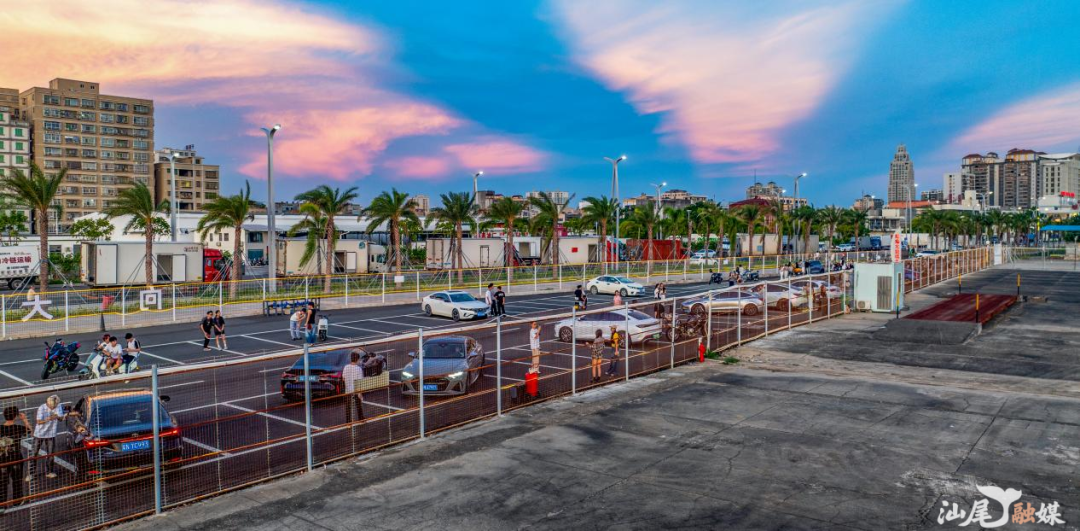 “洛杉矶”in汕尾图片  陈茂辛 摄