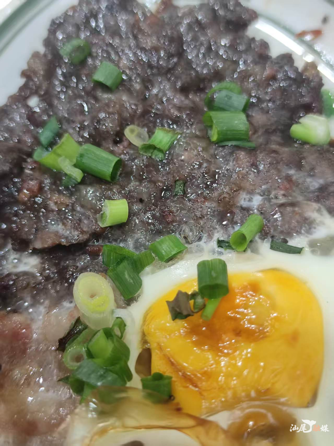 美食家庄臣来汕尾顿顿都想吃的尼阿解  黄奕锋 摄