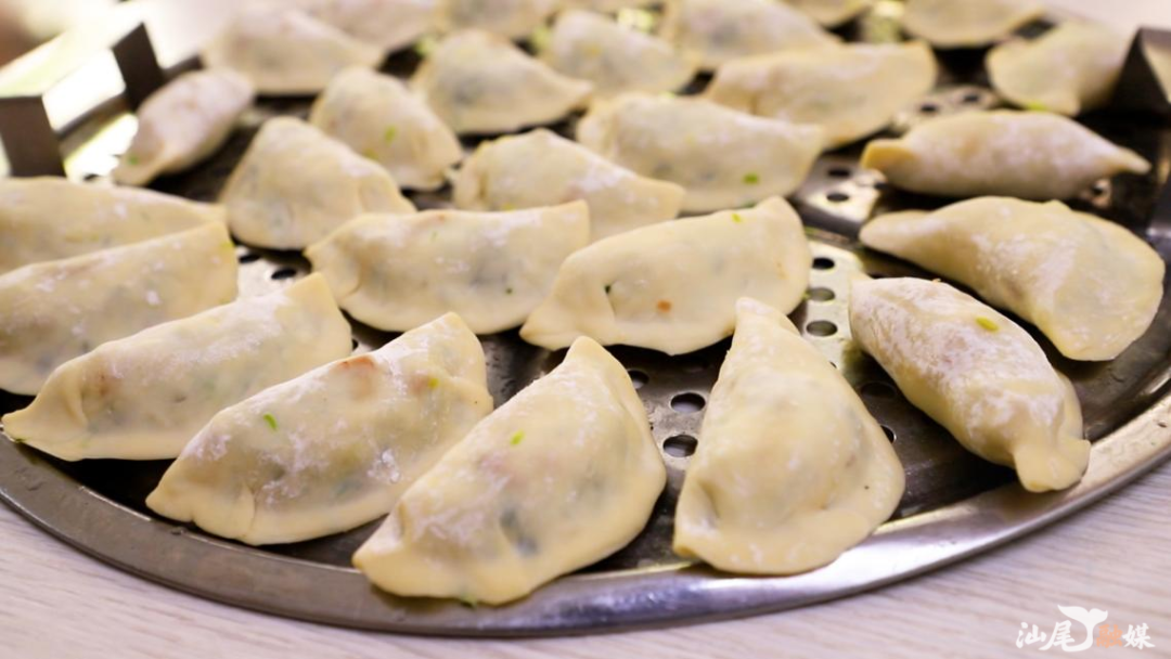 冬节鸽  钟文婷 摄