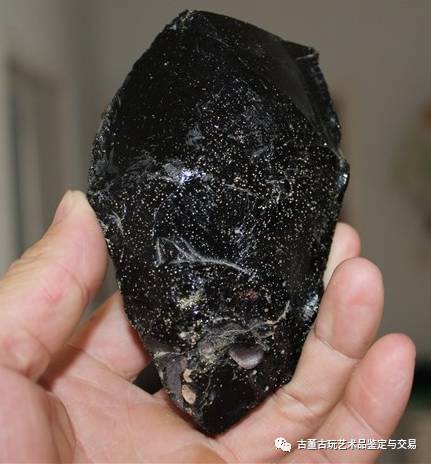 玻璃陨石怎么卖玻璃陨石能卖多少钱一克