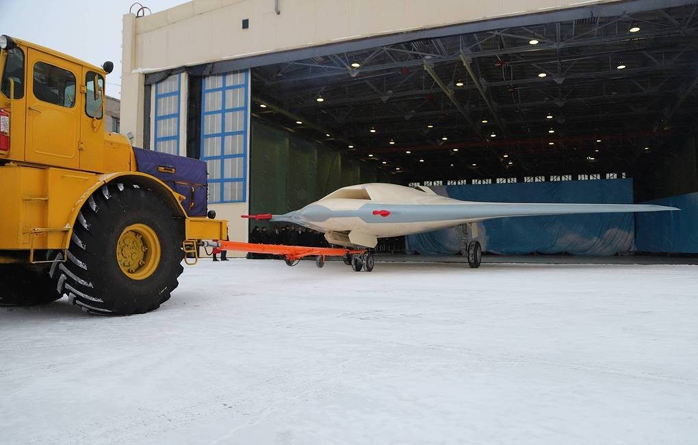 俄羅斯"獵人"無人機原型機首公開 距列裝還有多久？的圖1