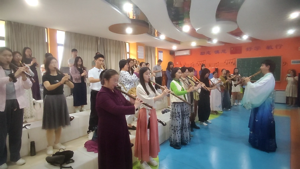 洞箫声漾前海畔，传统民乐润师心——市级面授课程《风花国乐-洞箫吹奏与养生》培训纪实洞箫声漾前海畔，传统民乐润师心——市级面授课程《风花国乐-洞箫吹奏与养生》培训纪实,深圳教育研修院