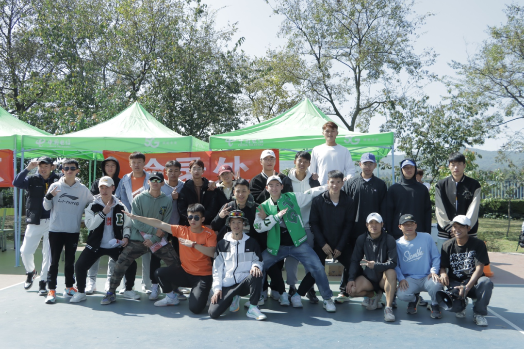 【创美艺传】乘风破浪 少年向上 第 9 张