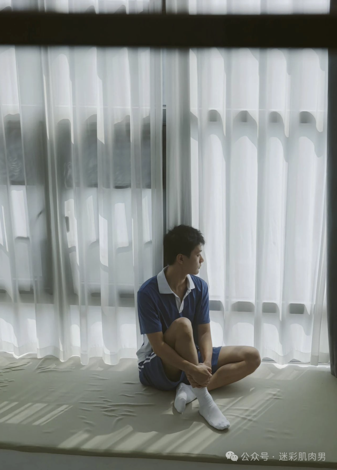 广东的男高运动小哥发育超棒呀！太大太可了！！