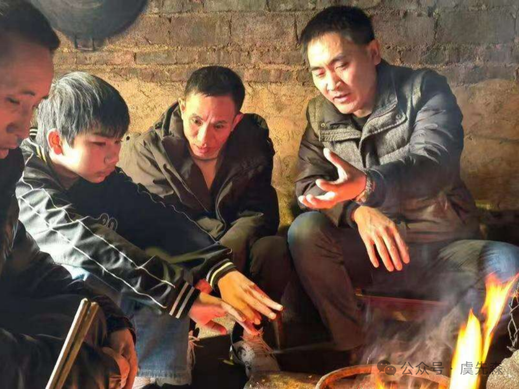 千里背母上学的他现在怎么样了