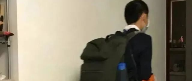 经济学家宋清辉12岁儿子坠楼身亡，他希望“双减政策能落实”
