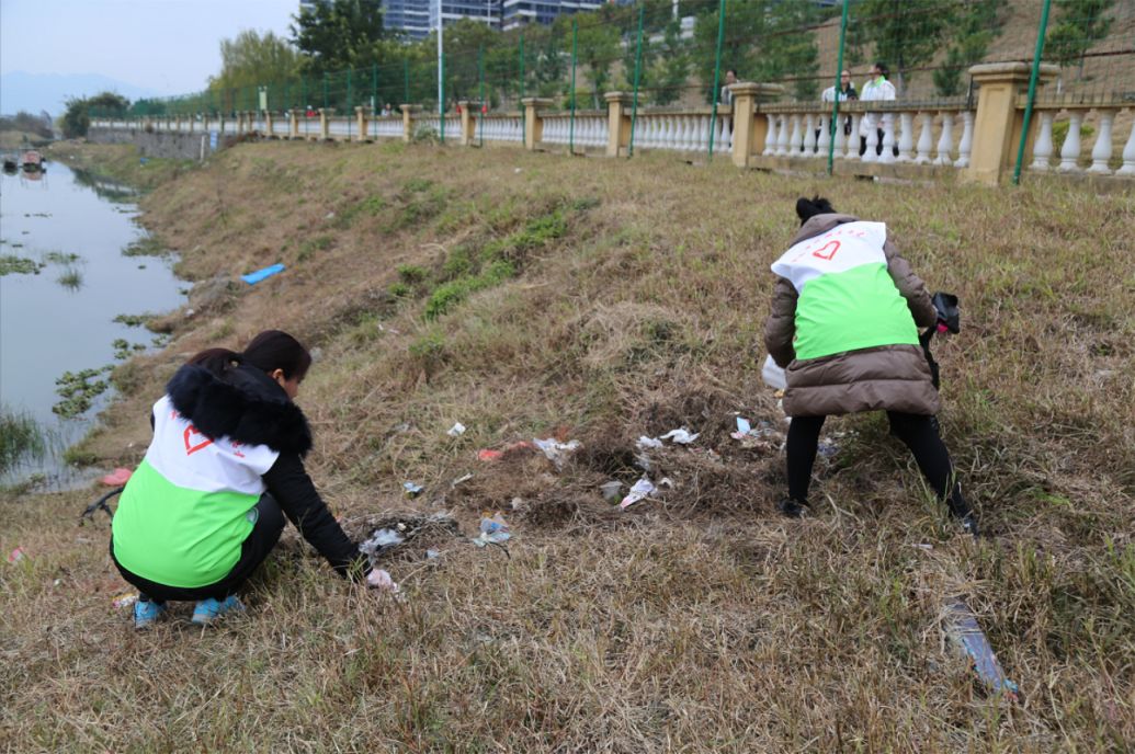 νڴҳ䴫˽ұĬΪȾĲߣӢµġӳ