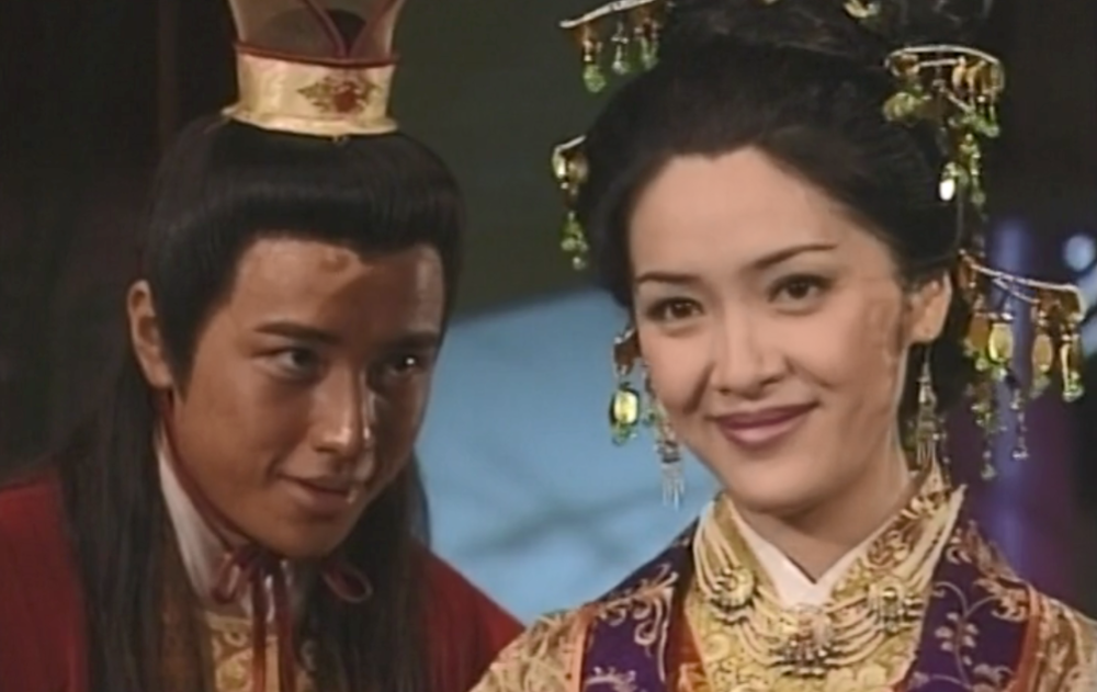 向海岚当红时退圈当白领,成为珠宝女强人如今49岁仍单身