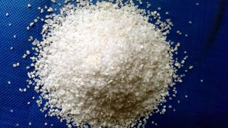 门窗玻璃出现发霉的原因及解决办法