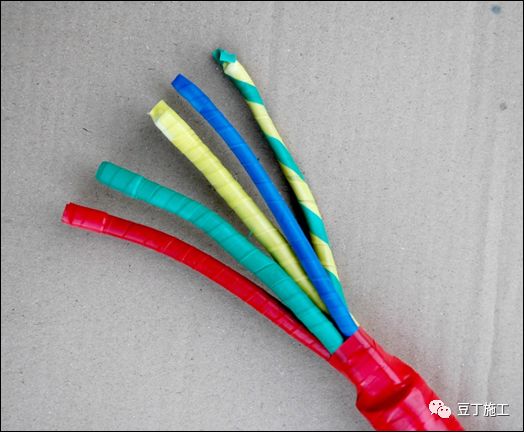 一篇文章搞定临电安全规范和现场隐患图例的图61