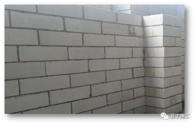 青面包砖尺寸及规格_轻体砖尺寸有多少规格_砌块砖规格尺寸