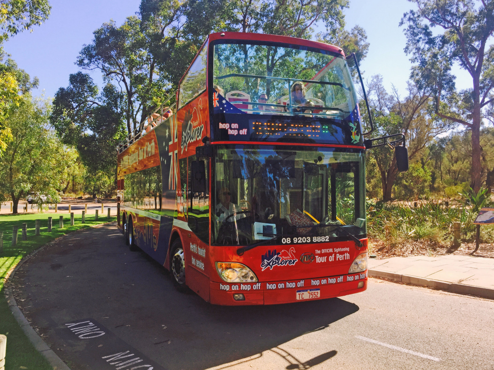 安凯双层敞篷巴士再次驶入澳大利亚