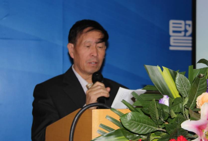 清华大学富士康纳米科技研究中心主任助理,研究员张传林表示,空气