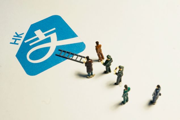 香港，支付宝与微信的鸡尾酒之争-天方燕谈