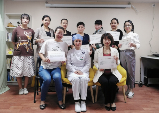 心电图怎么6道护理 ｜ 我院成功开展粤东首例腔内心电图定位下隧道式PICC置管术，化疗患者“生命绿色通道”更耐用_https://www.jmylbn.com_新闻资讯_第14张