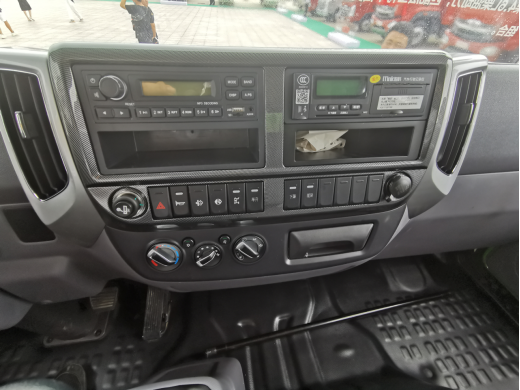 自卸界的“大力士”？两轴黄牌福田瑞沃大金刚真的很能装