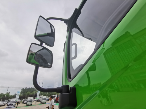 自卸界的“大力士”？两轴黄牌福田瑞沃大金刚真的很能装