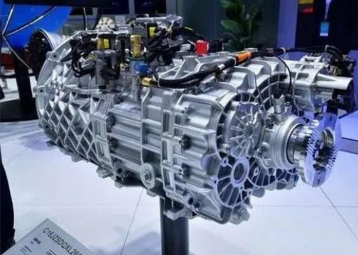 AMT变速箱“大作战”！采埃孚/法士特互不相让，解放/东风/重汽紧随其后