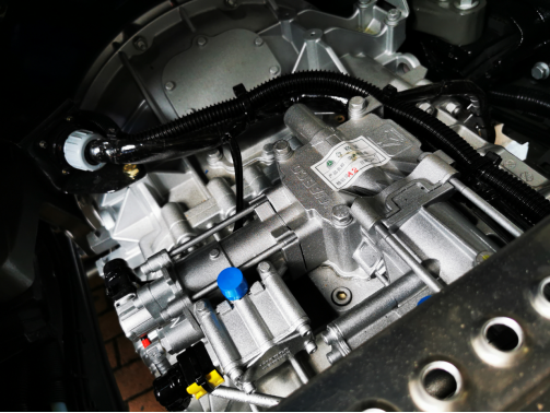 中国重汽新黄河来了 潍柴460马力+怀挡设计 能否成为进口重卡的新对手？