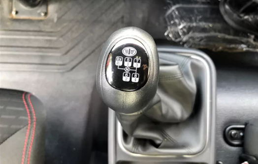 解放青汽推出全新6.8米JK6载货车 价格在14万左右 还自带货源？