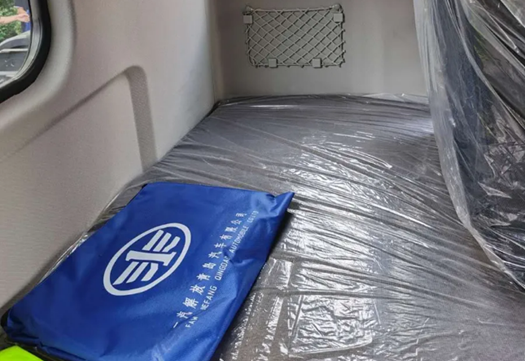 解放青汽推出全新6.8米JK6载货车 价格在14万左右 还自带货源？