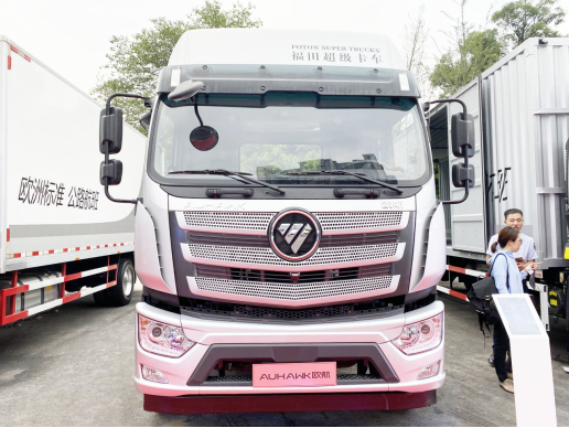 两轴9.8米装77m³货 比三轴车还能装的欧航快递之星还有啥优势？