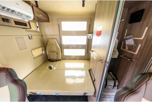 解放/乘龙/三一重卡牵引车 卧铺最低1.2米宽 卡友都说有“家”的感觉？